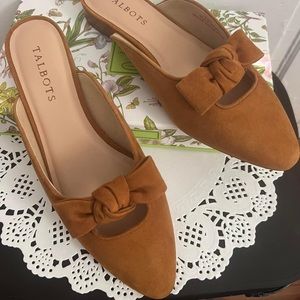 Talbots Never Worn 7.5 Suede Tan Mules